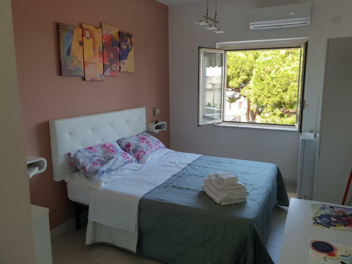 Ele&Gio Accomodation Тропея Экстерьер фото